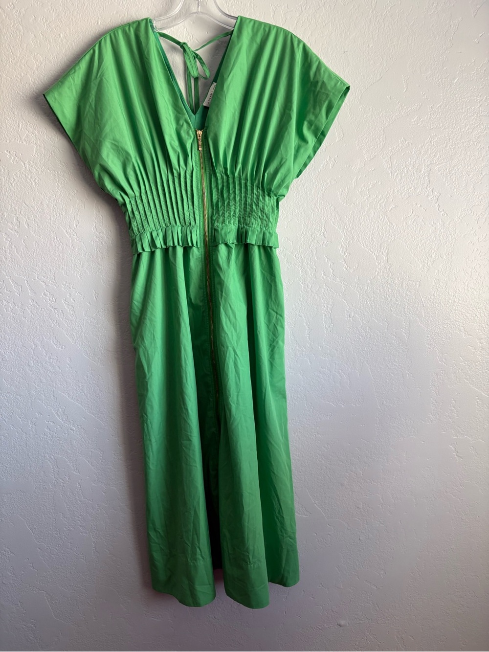 ❤️NEW entro Bright Green V-Neck Dress with Back Tie